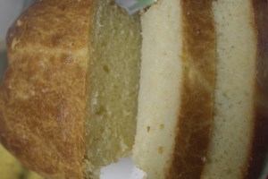 Allow to cool for 10 minutes and slice.