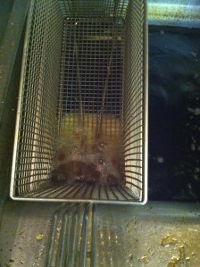 Double basket to fully submerge into oil.